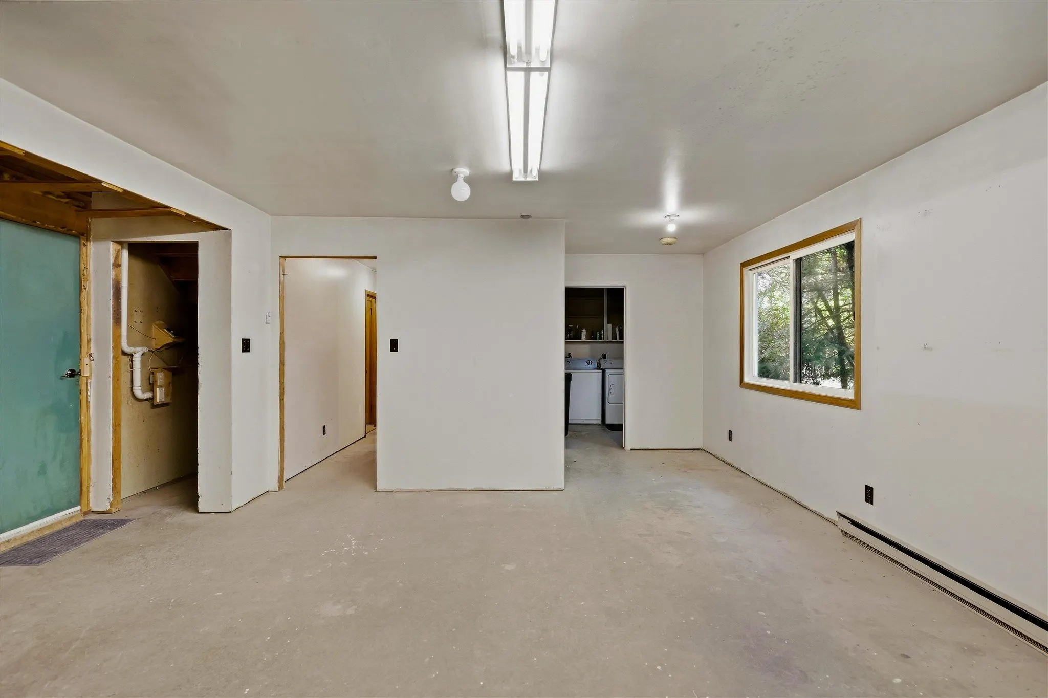 190 Town Line Road E