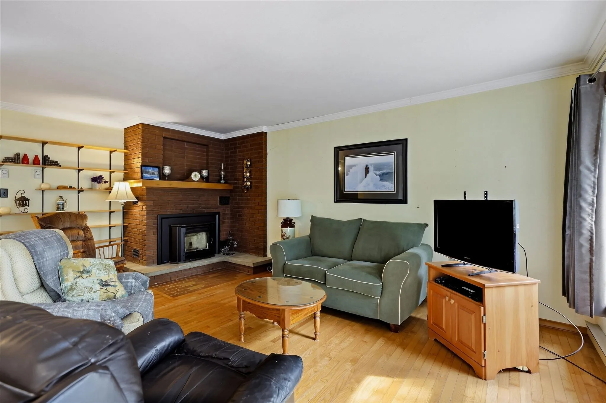 190 Town Line Road E
