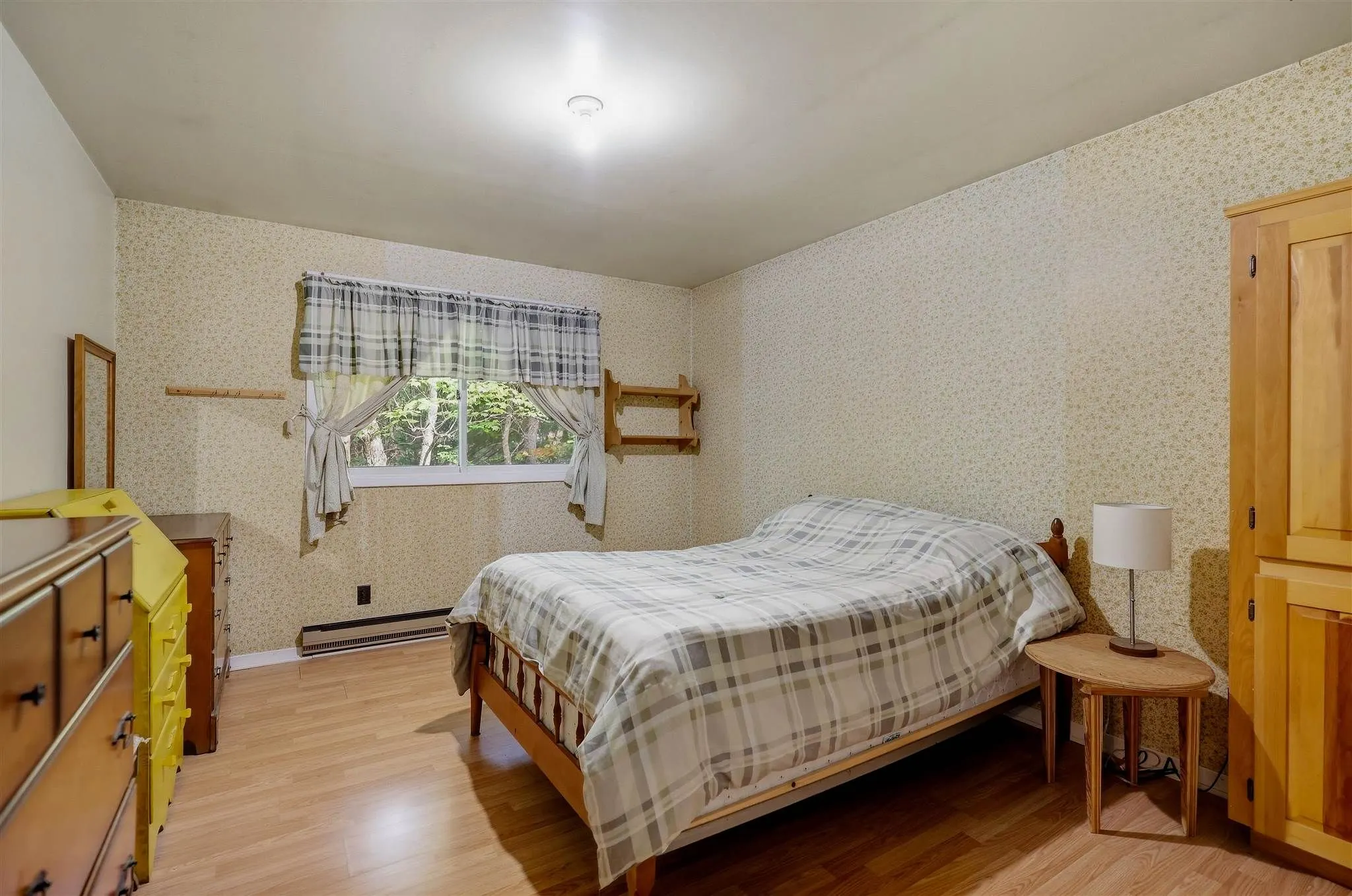 190 Town Line Road E
