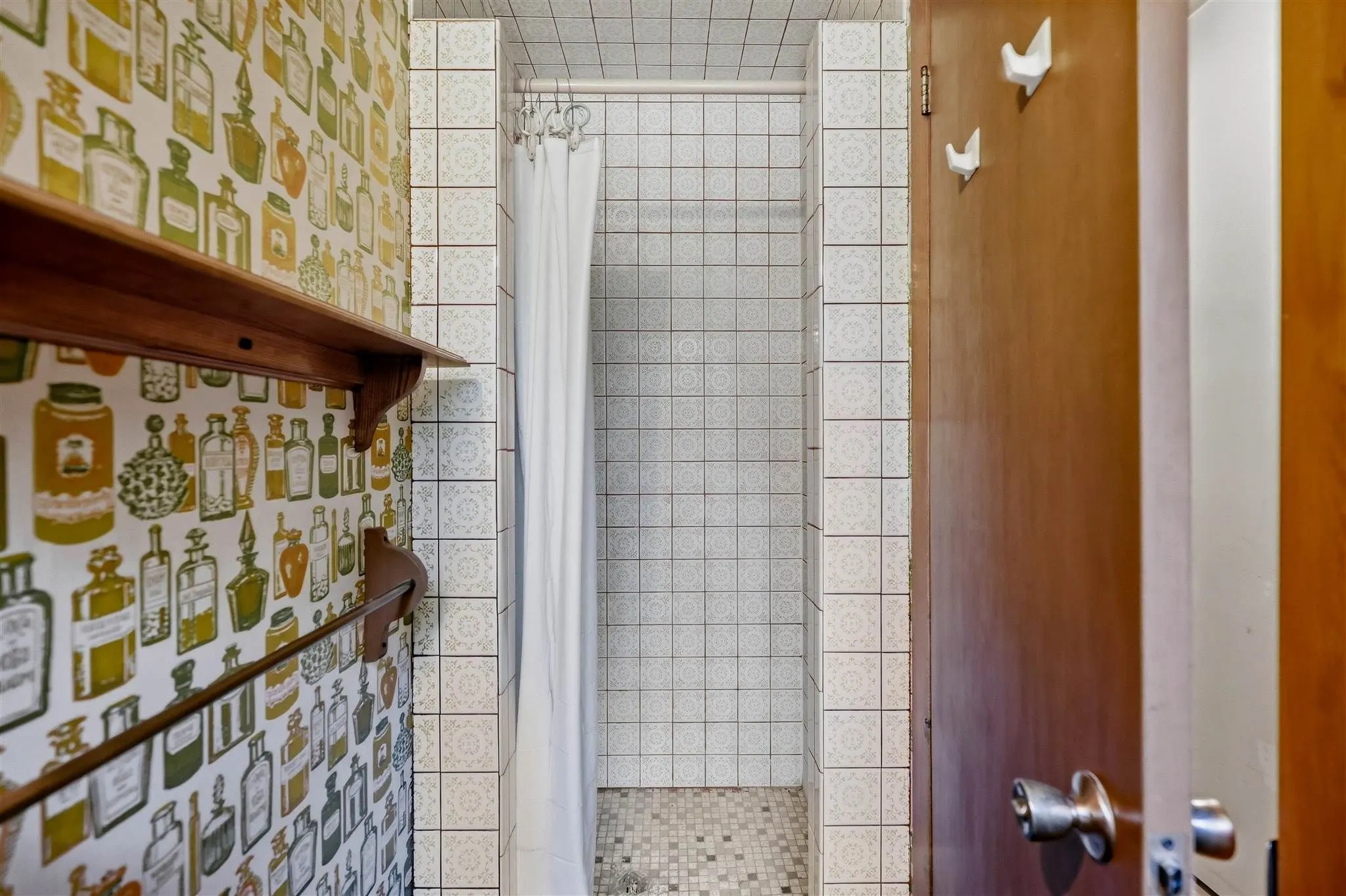 190 Town Line Road E