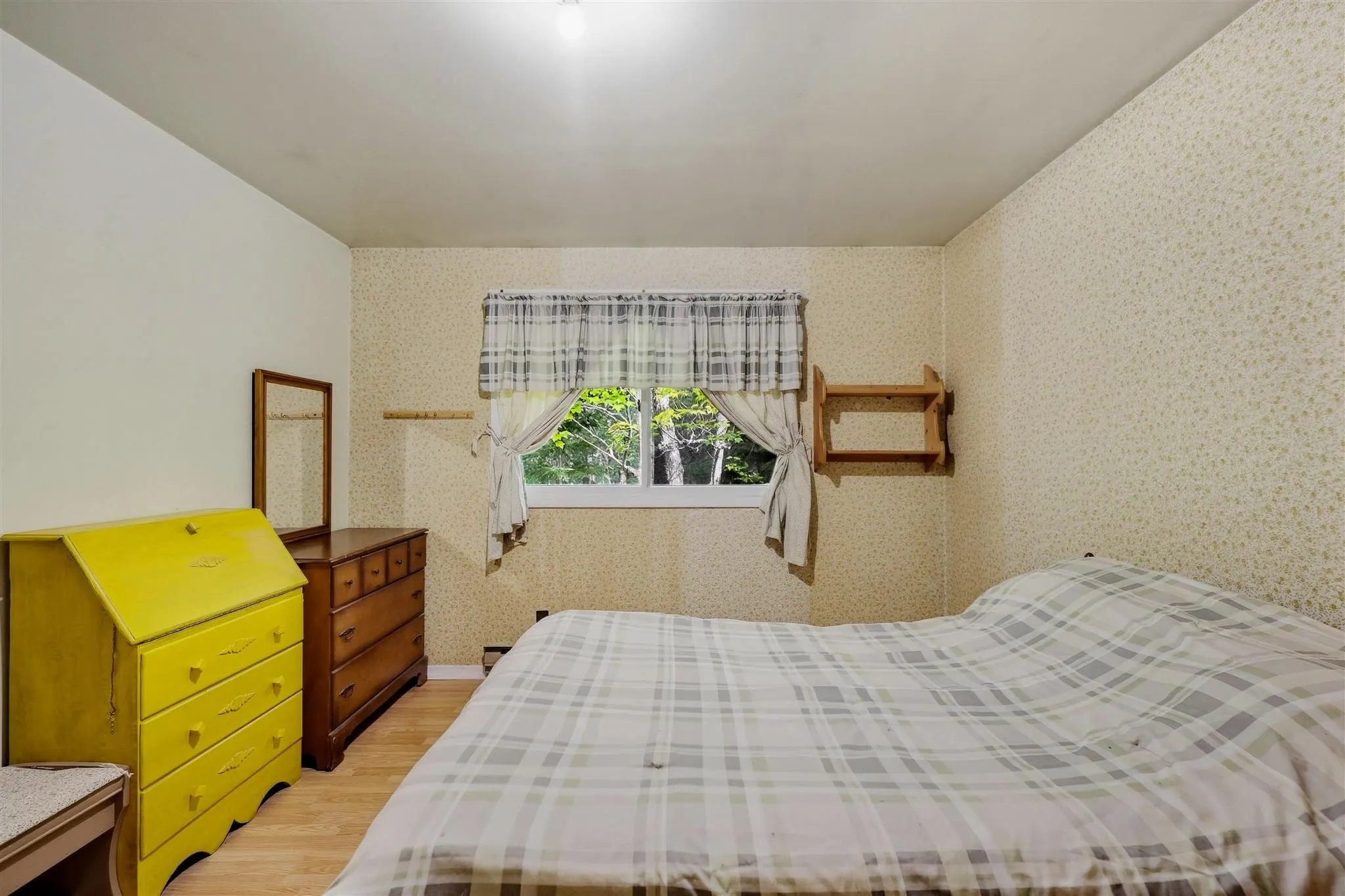 190 Town Line Road E