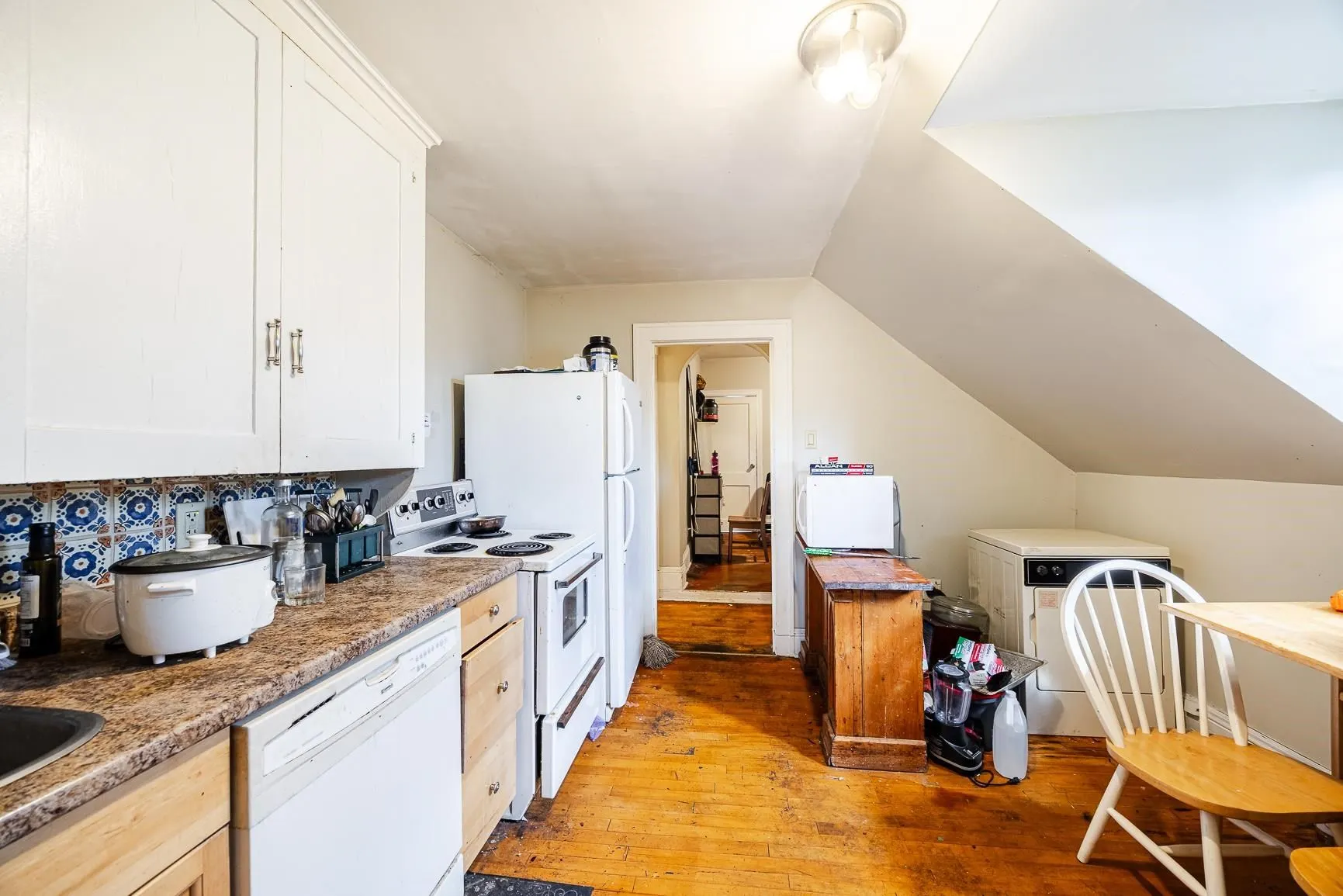 151 Albert Street E