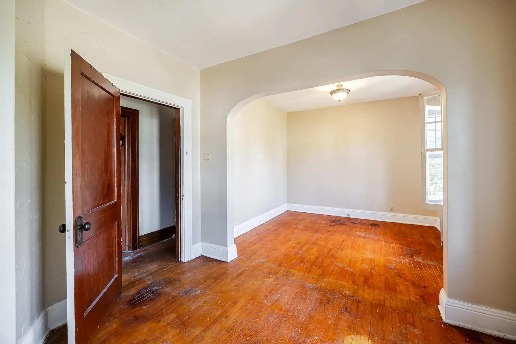 151 Albert Street E