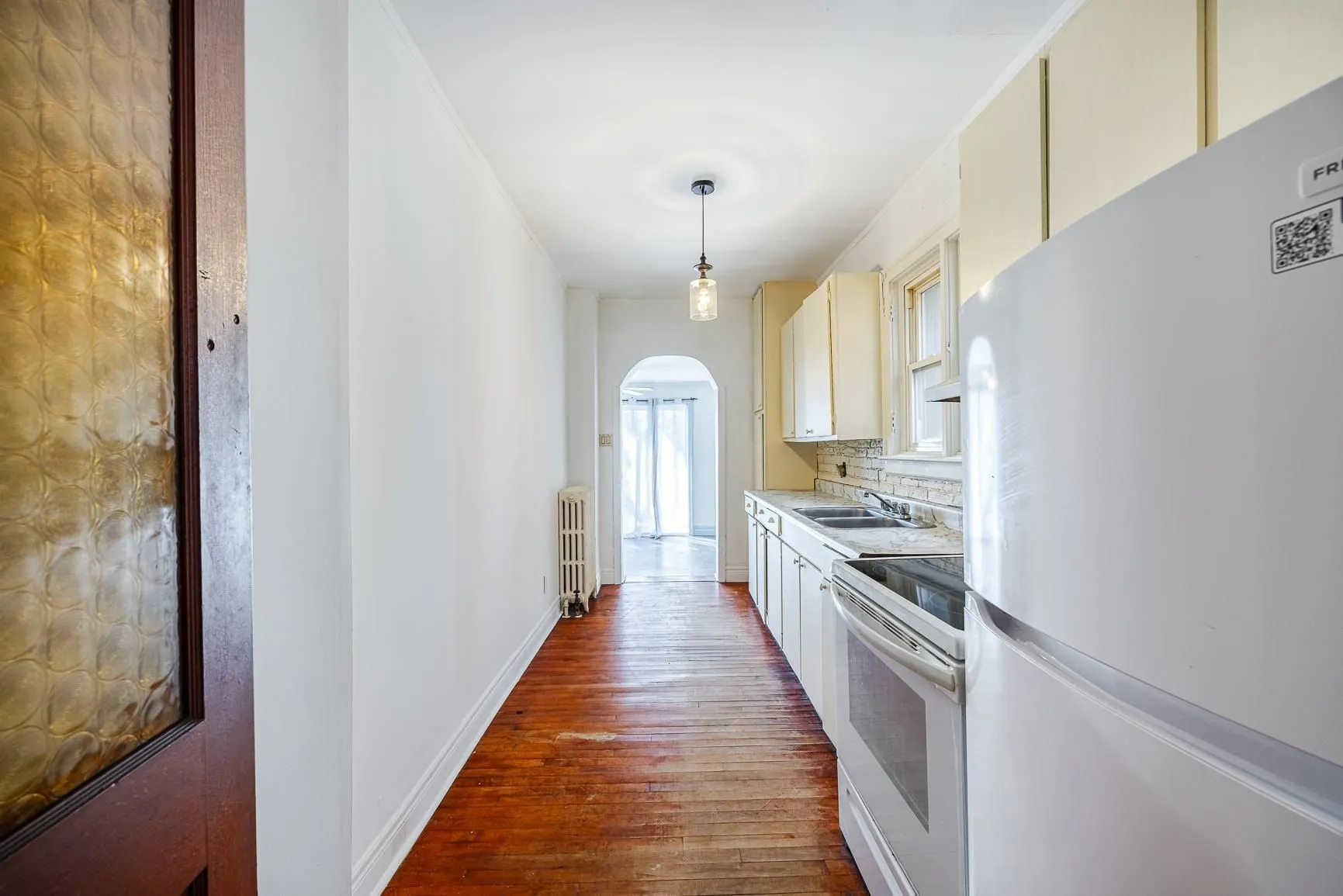 151 Albert Street E