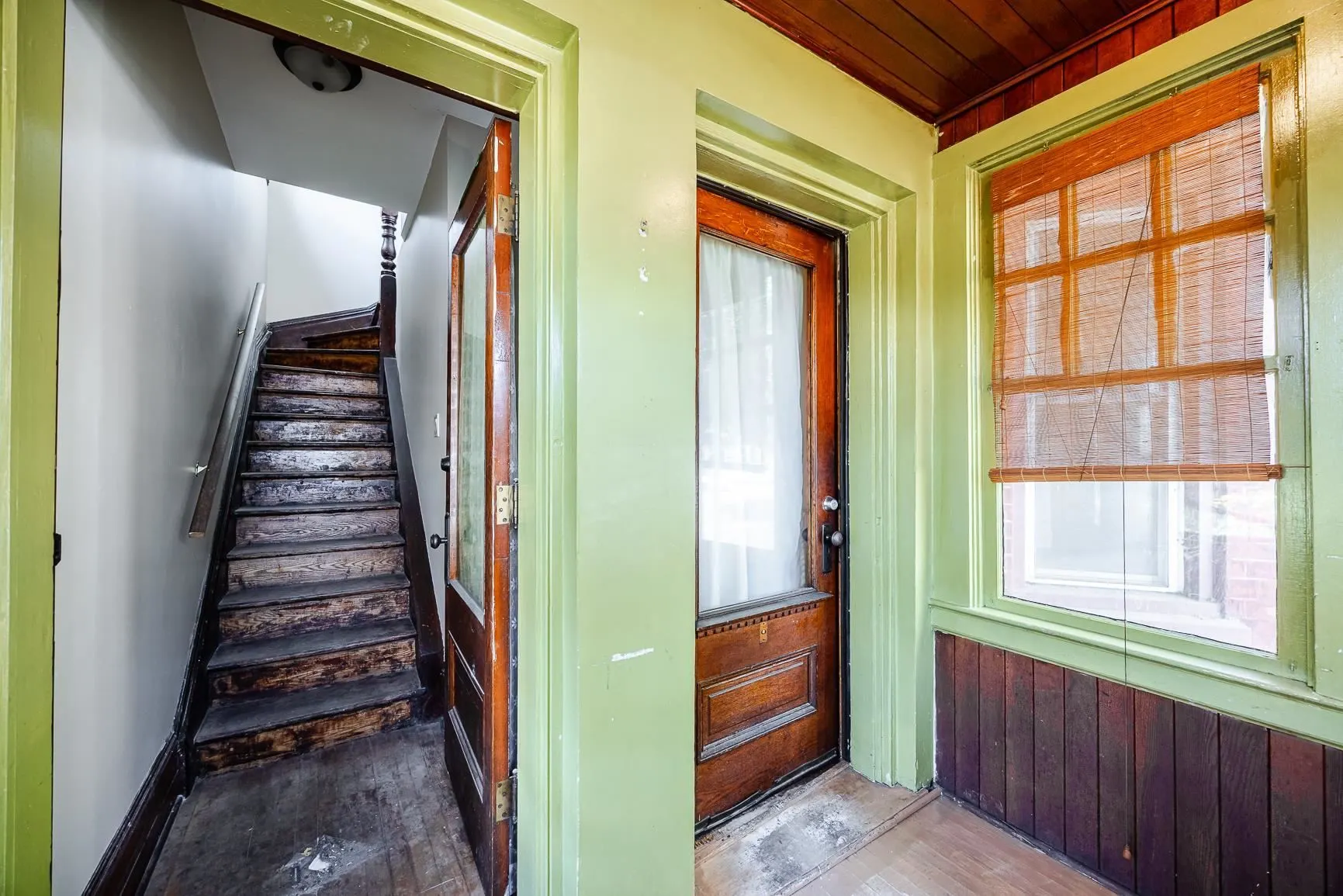 151 Albert Street E