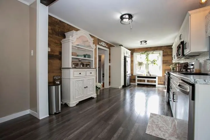 317 Goulais Avenue