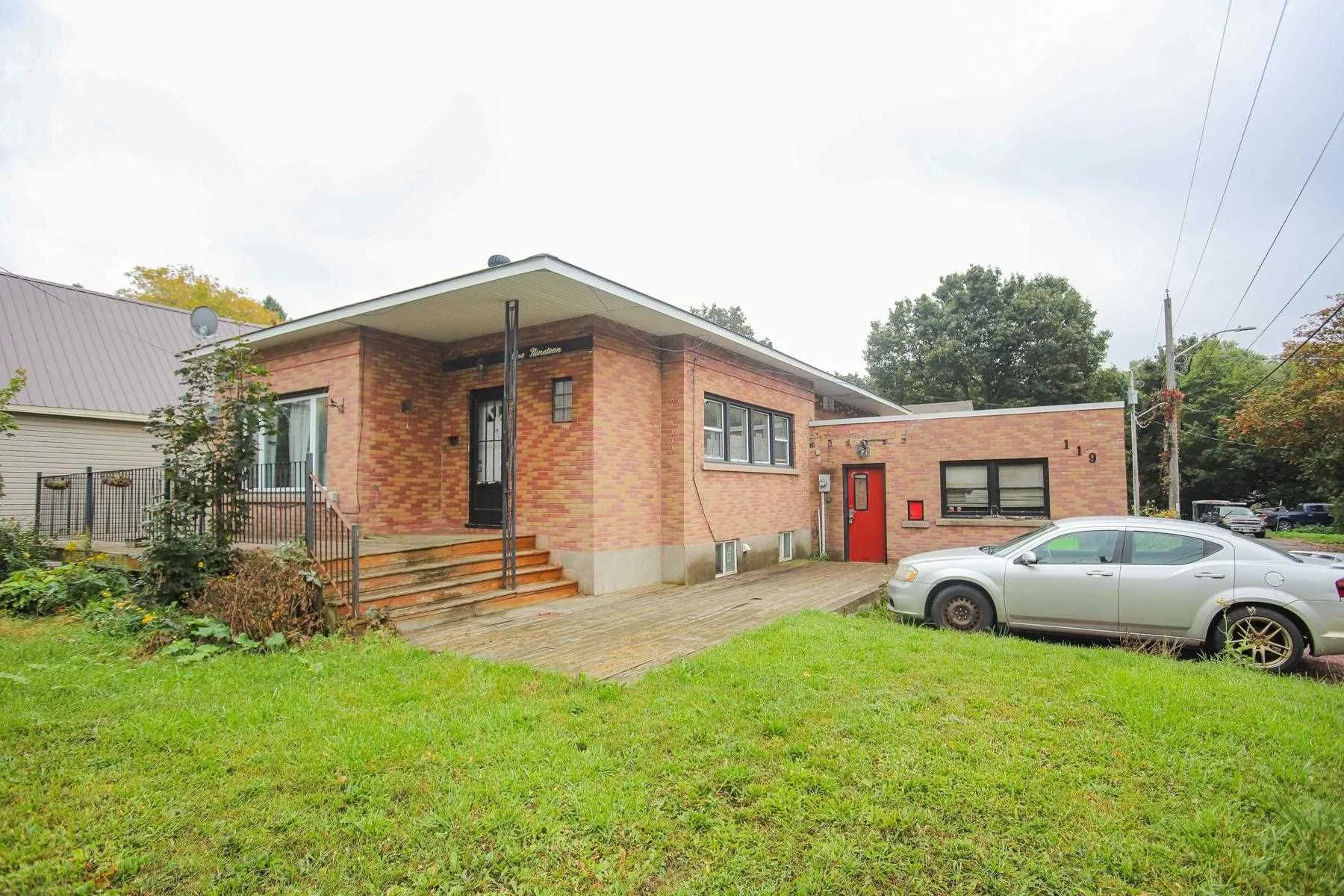 119 Salisbury Avenue