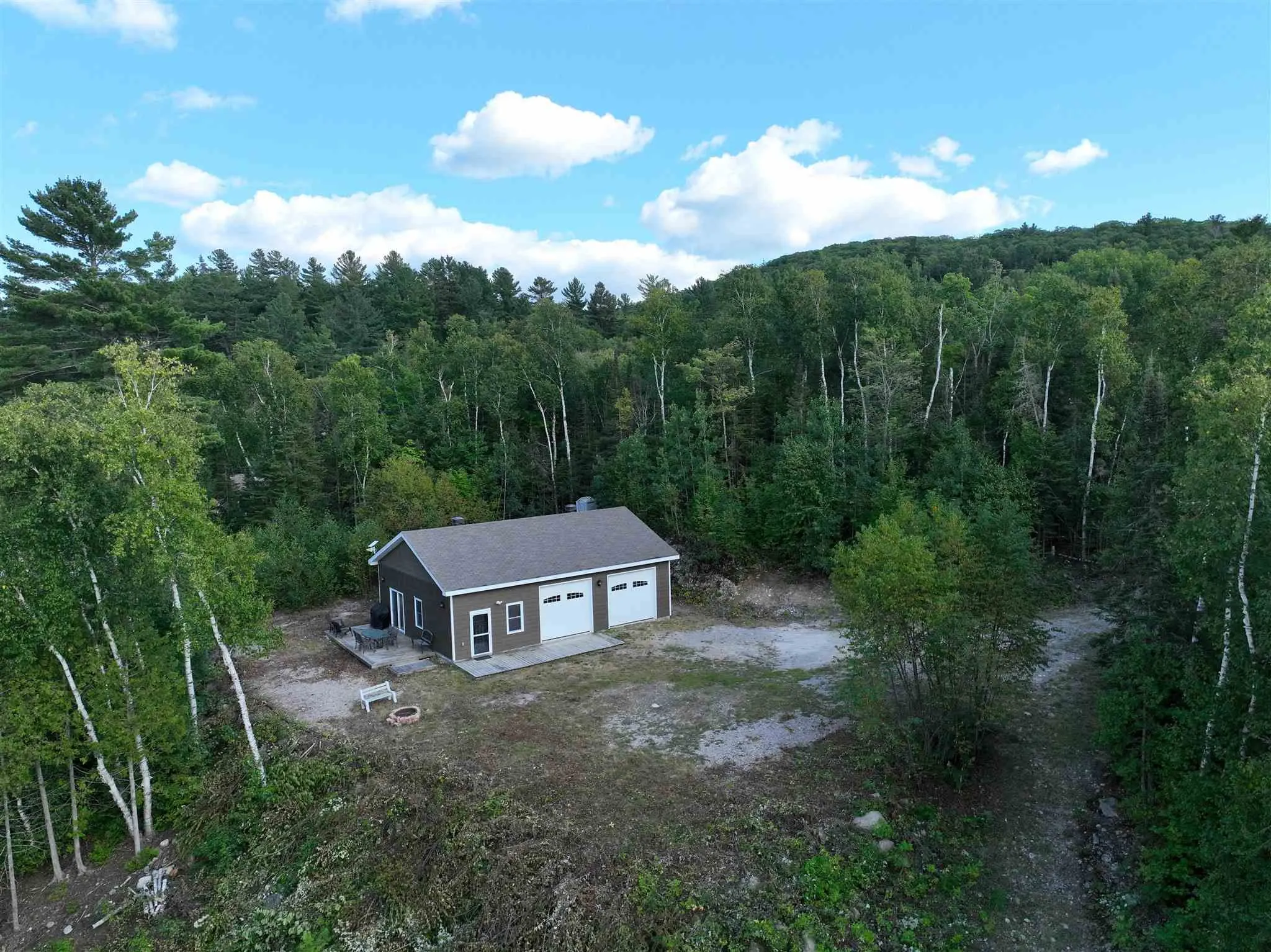 944 Dunlop Shores Road