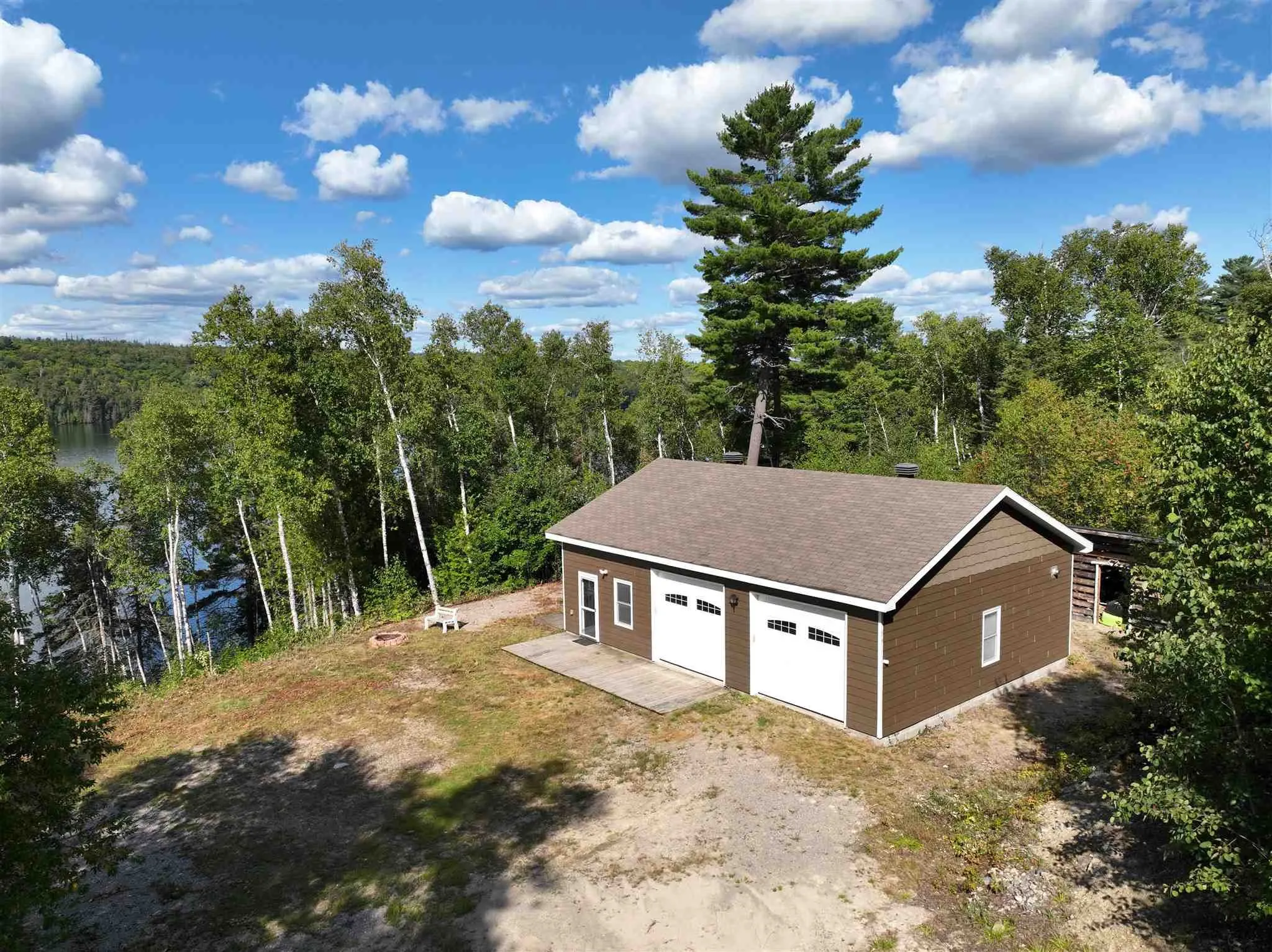 944 Dunlop Shores Road