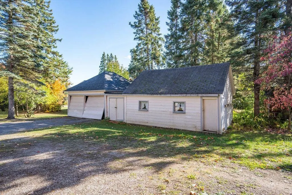 1411 Great Northern Road
