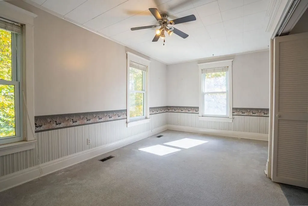1411 Great Northern Road