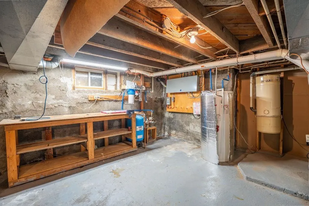 1411 Great Northern Road