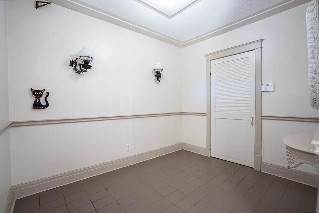 1411 Great Northern Road