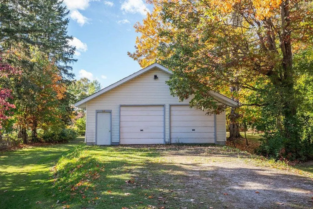 1411 Great Northern Road