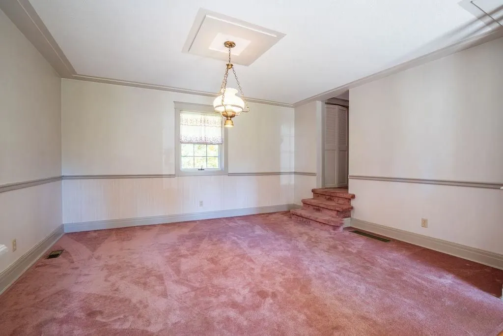 1411 Great Northern Road