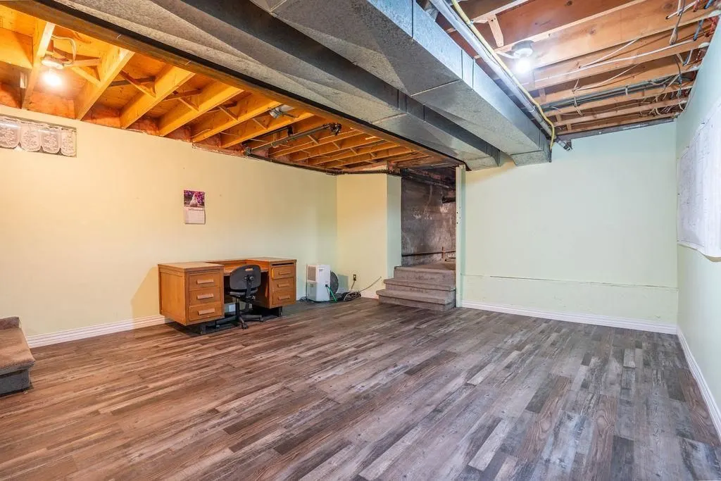1411 Great Northern Road