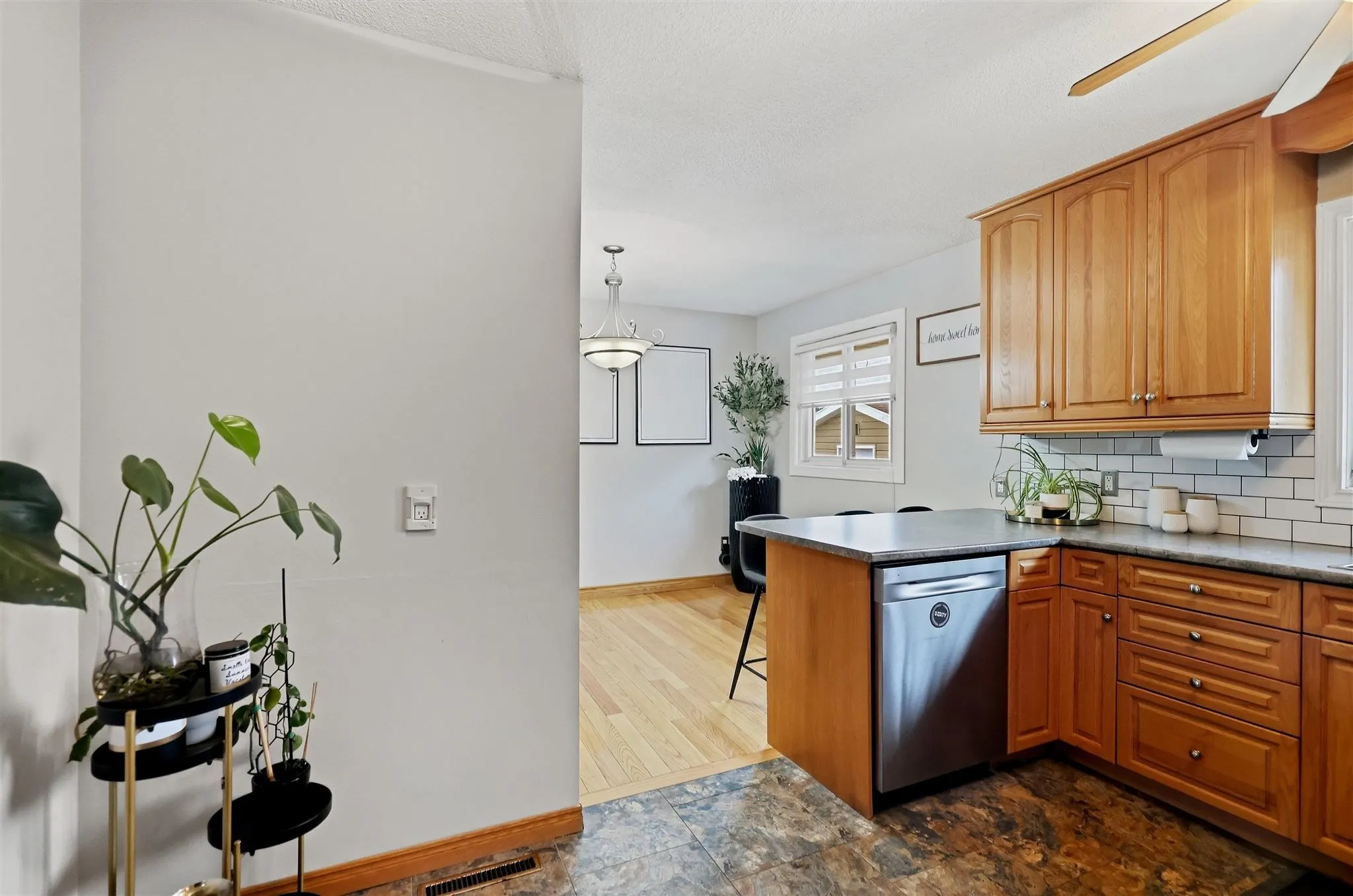 88 Chambers Avenue