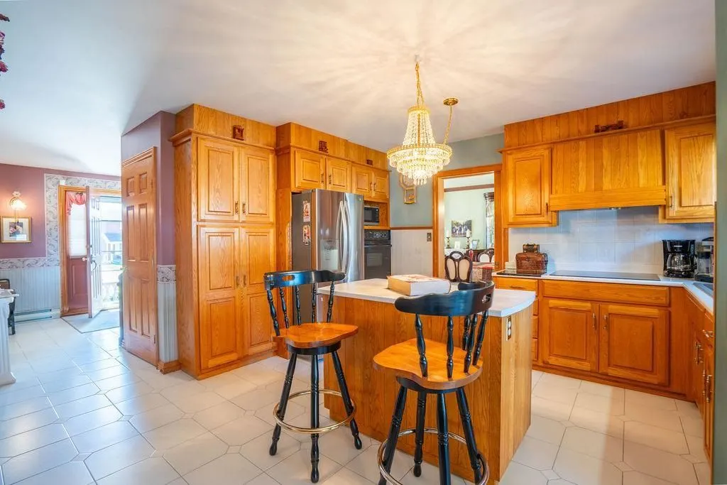 62 Bitonti Crescent
