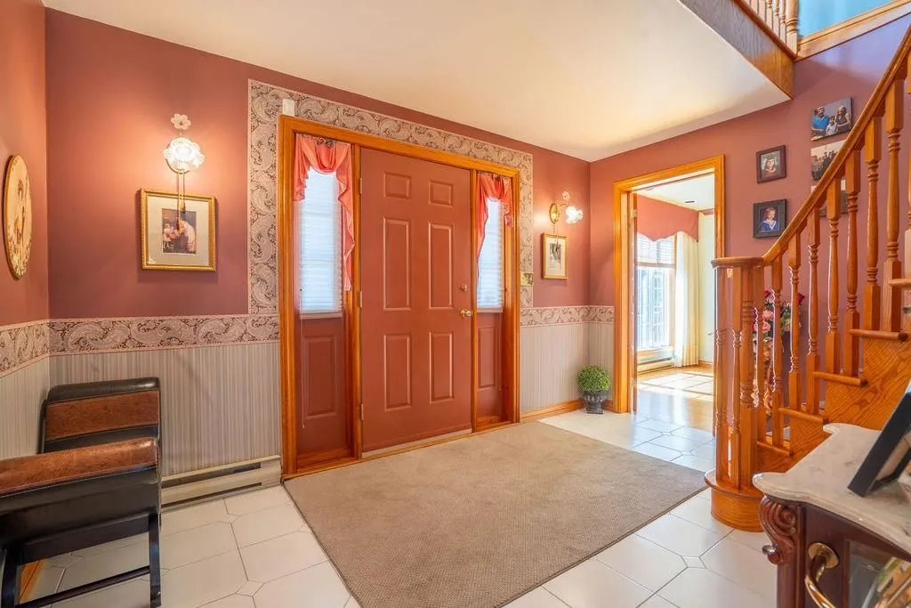 62 Bitonti Crescent