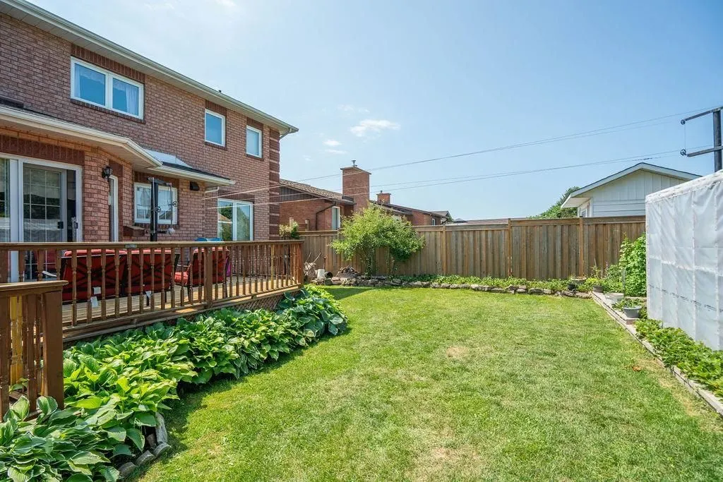 62 Bitonti Crescent