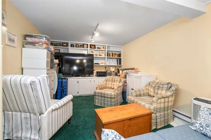 90 Florwin Drive