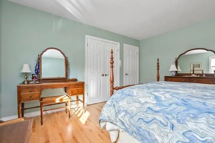 90 Florwin Drive