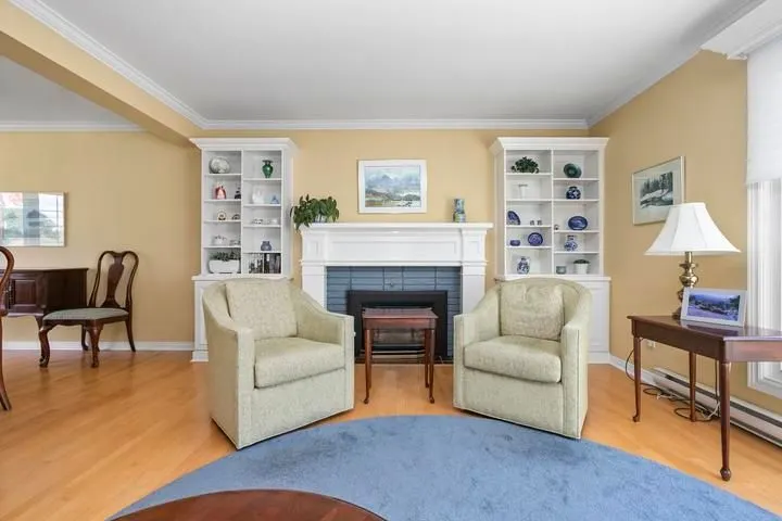 90 Florwin Drive