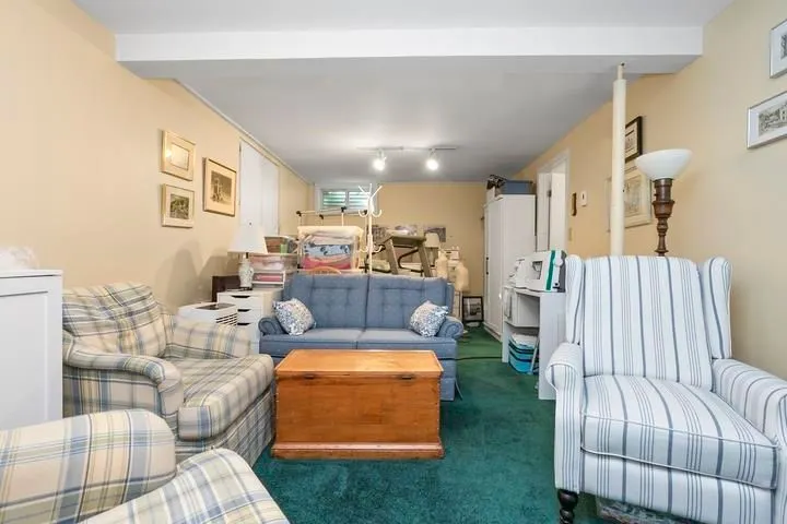 90 Florwin Drive