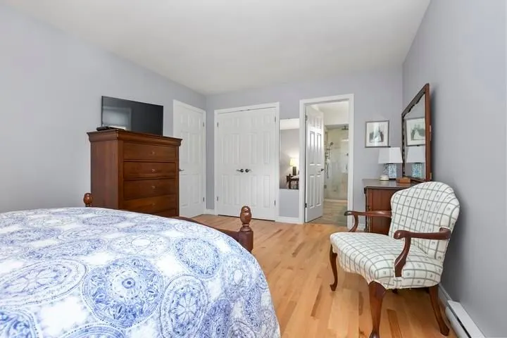 90 Florwin Drive