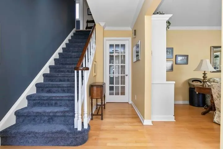 90 Florwin Drive