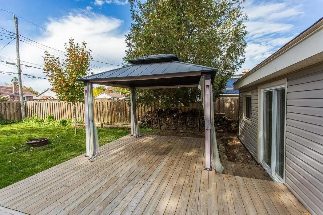 73 Promenade Drive