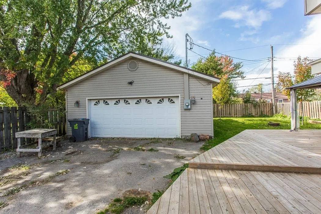 73 Promenade Drive