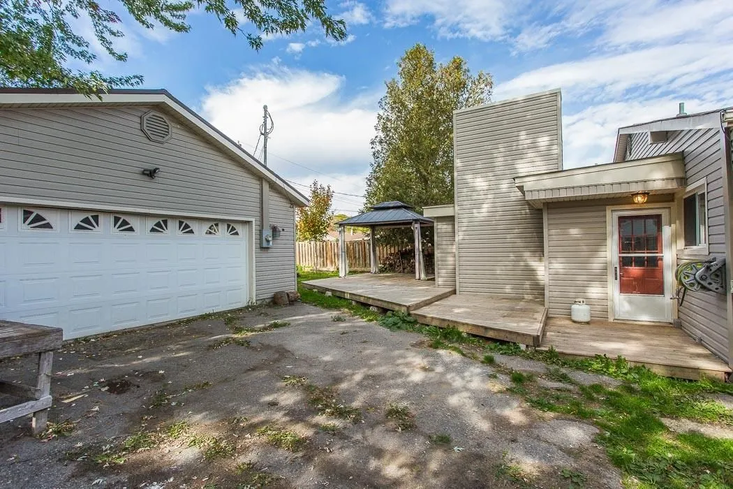 73 Promenade Drive