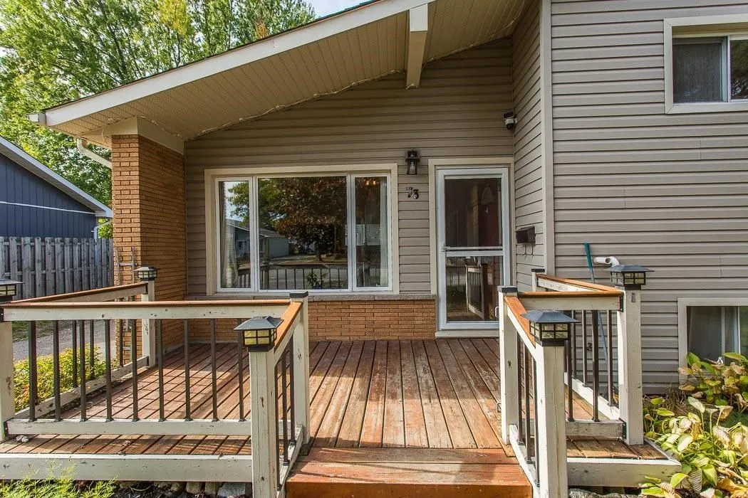 73 Promenade Drive