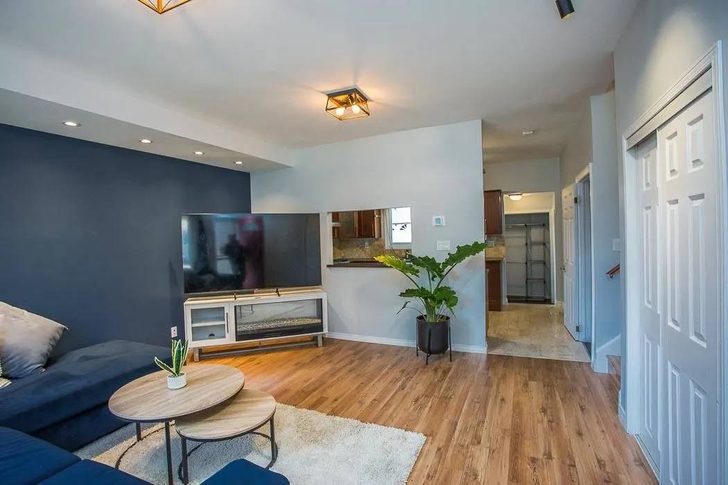 73 Promenade Drive