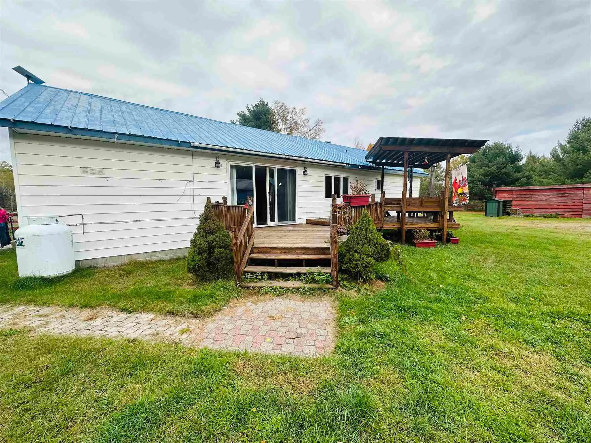16 Ski Hill Road