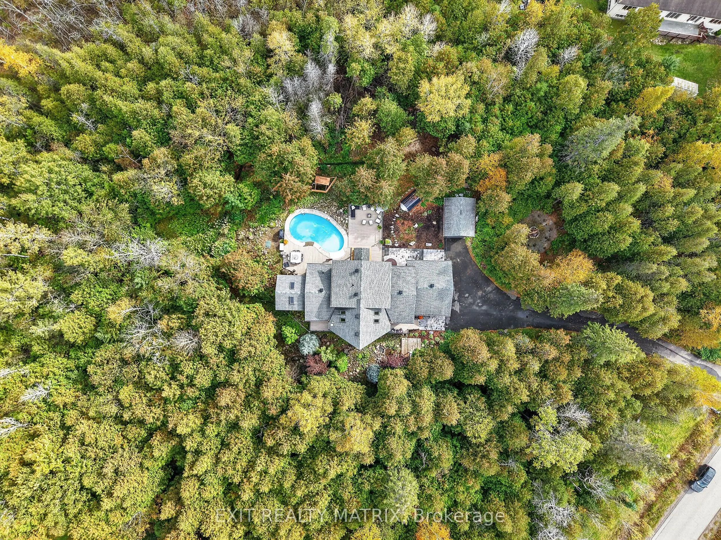 8010 Iveson Drive