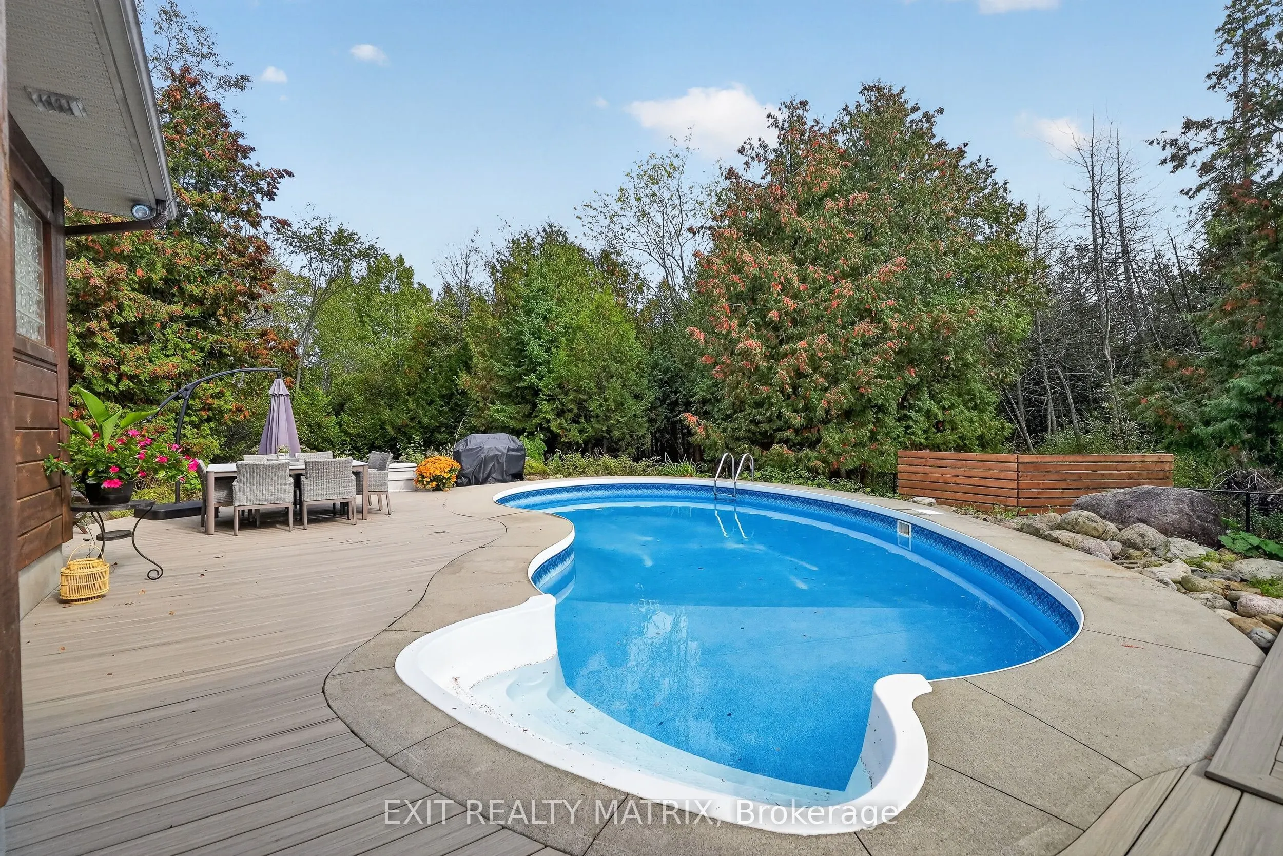 8010 Iveson Drive