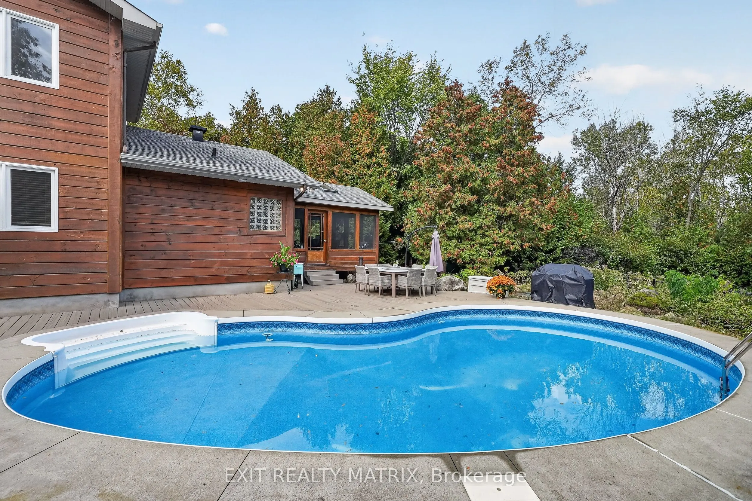 8010 Iveson Drive