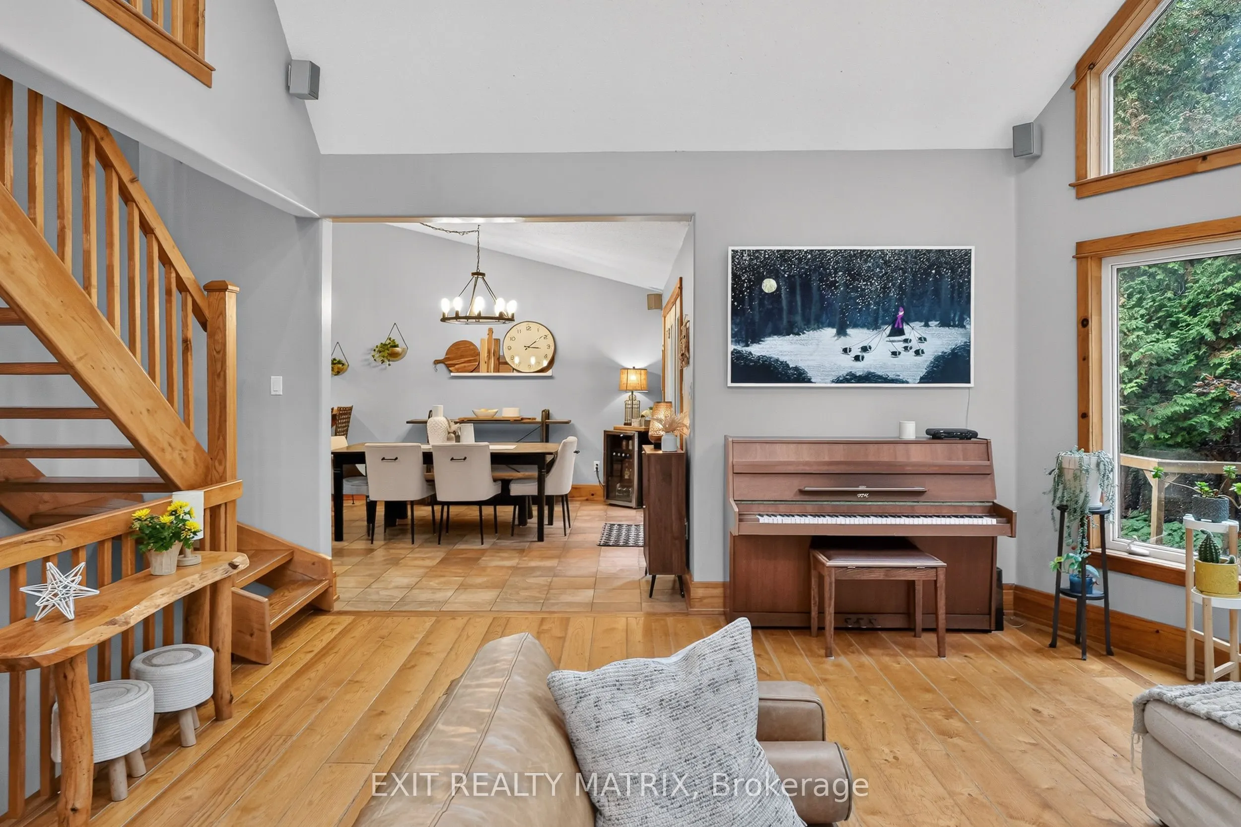 8010 Iveson Drive