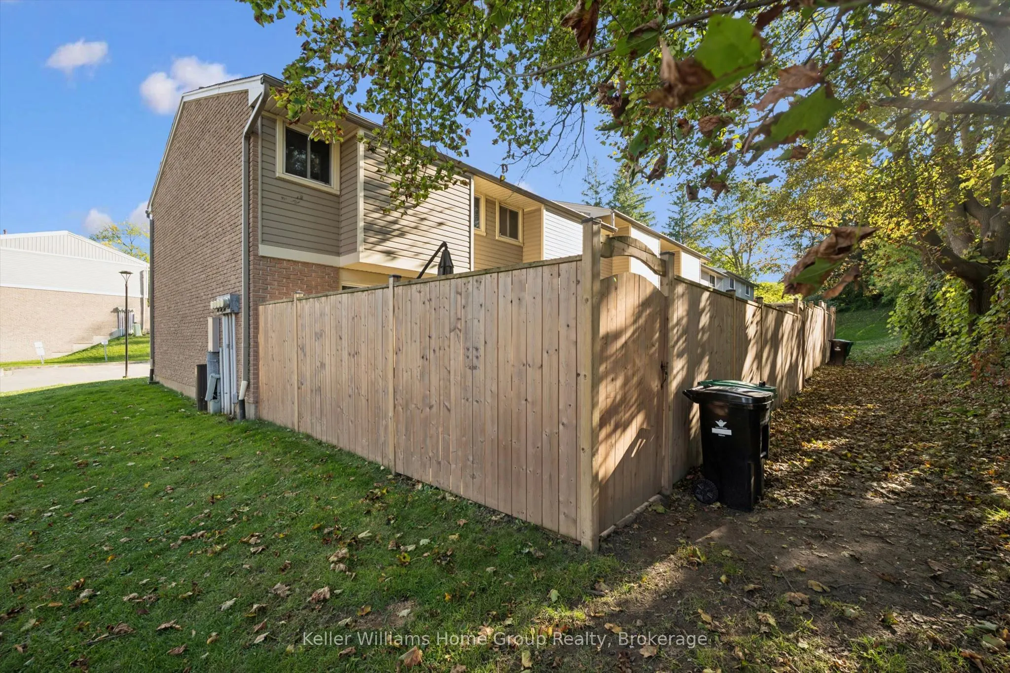 223 Pioneer Drive W #H53