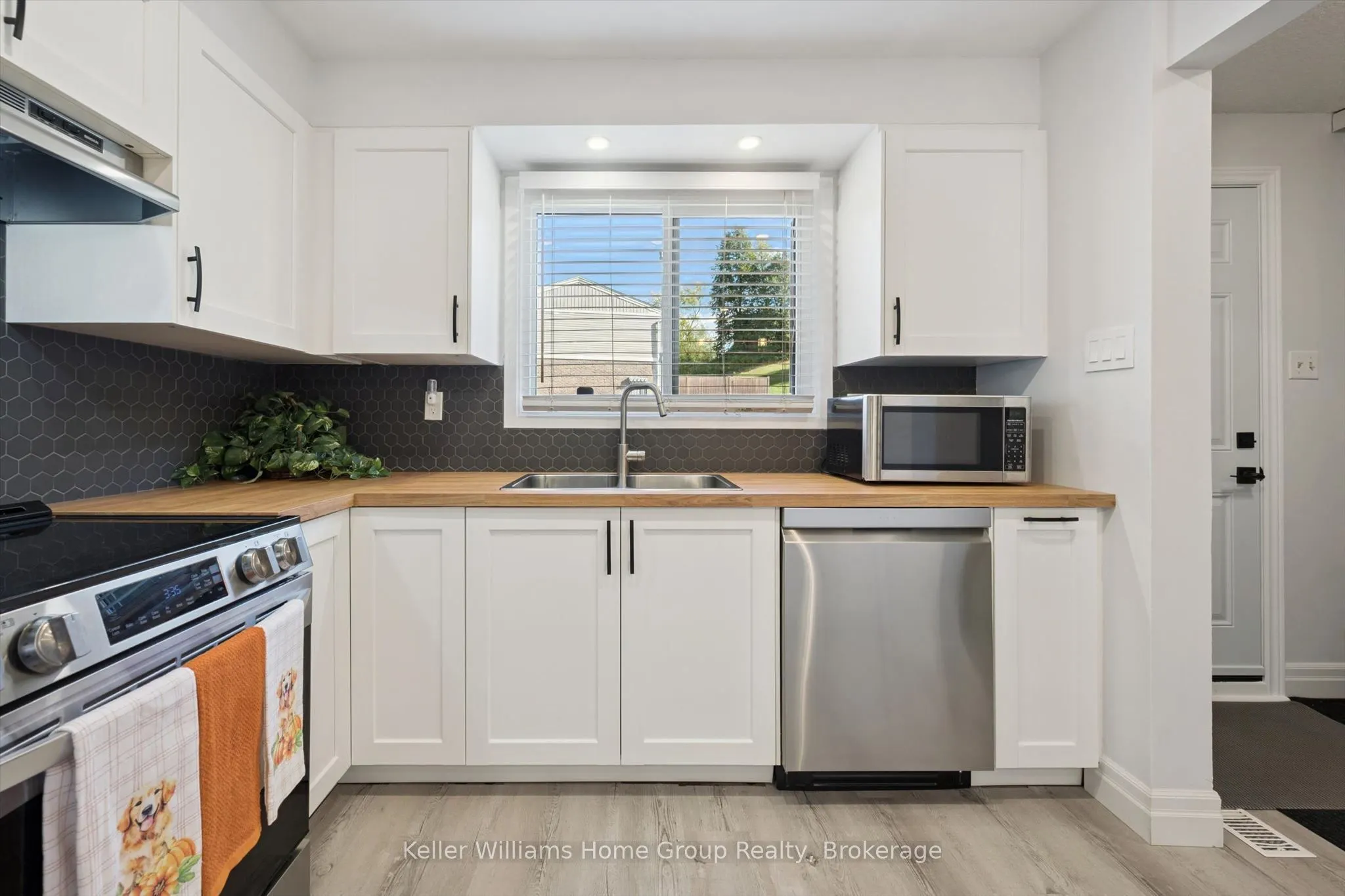 223 Pioneer Drive W #H53