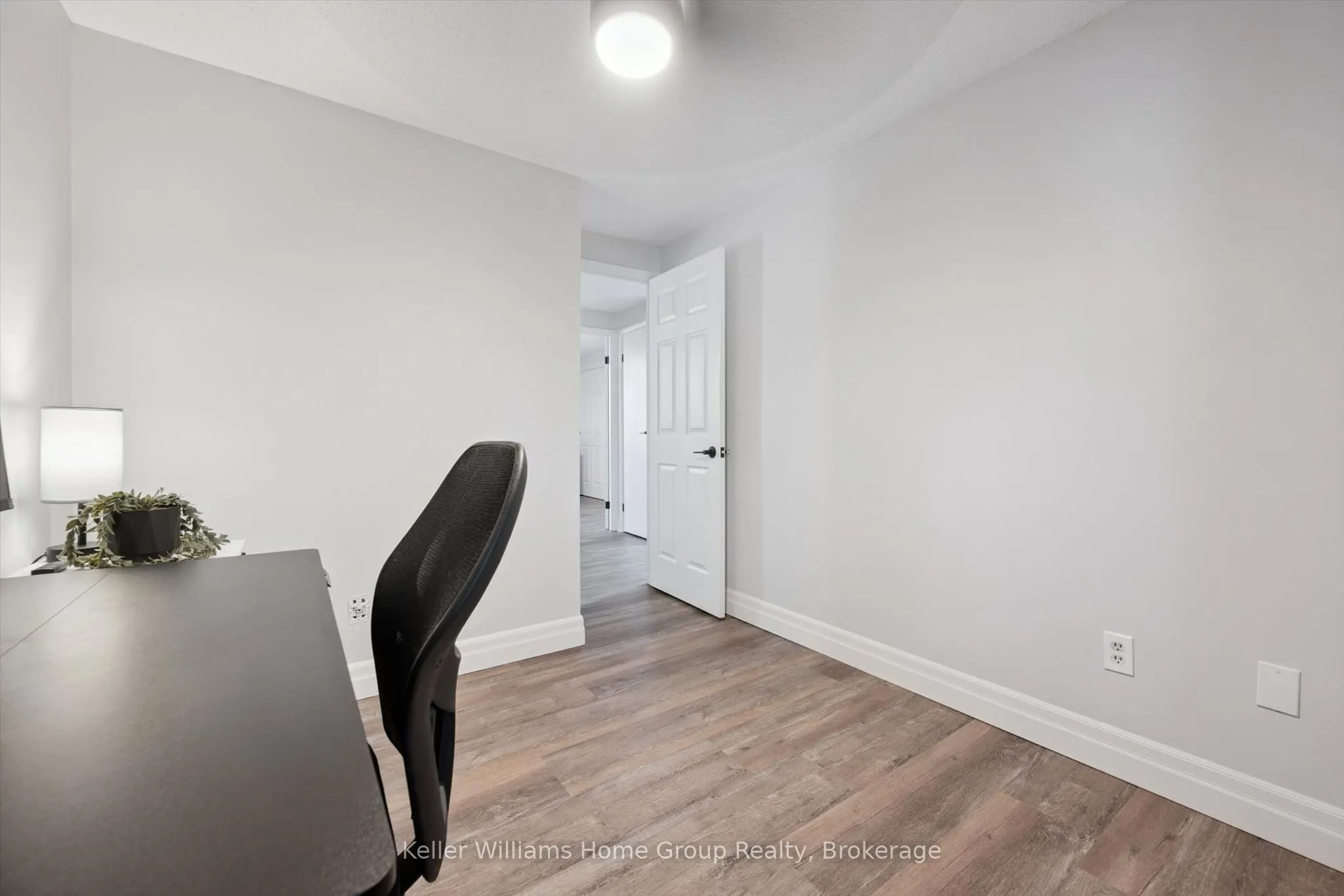 223 Pioneer Drive W #H53