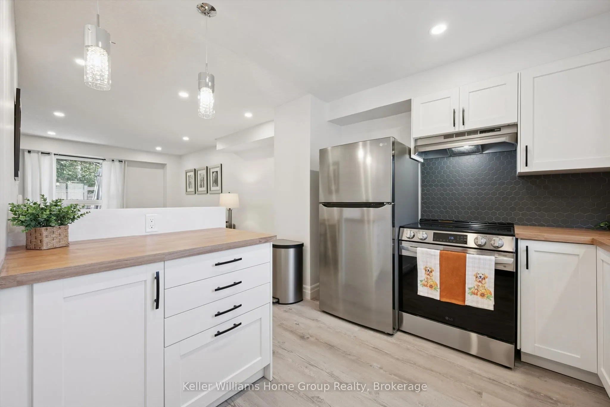 223 Pioneer Drive W #H53