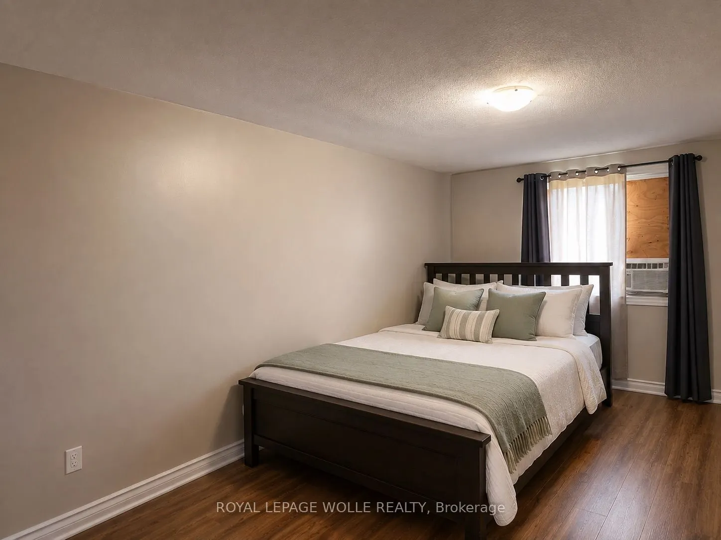 633 Barber Avenue N #7
