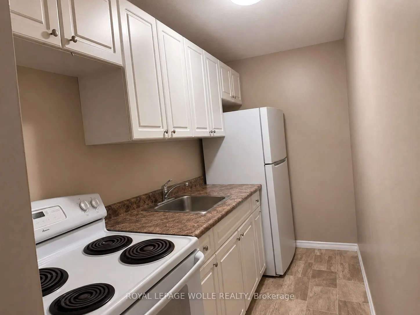 633 Barber Avenue N #7
