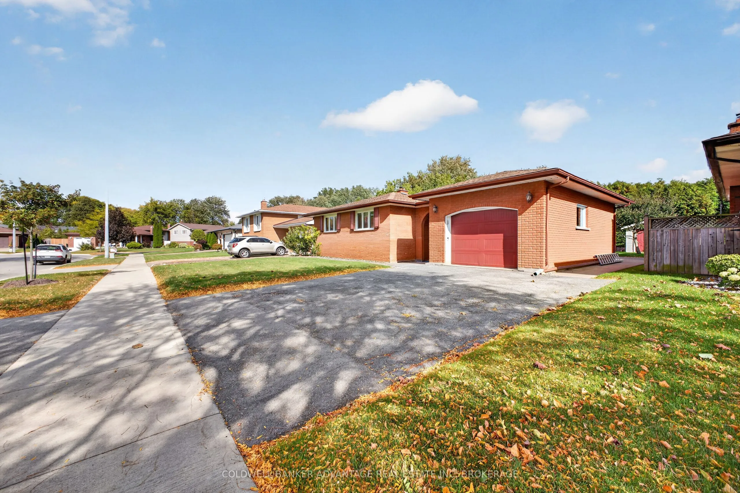 28 GLENPARK Court