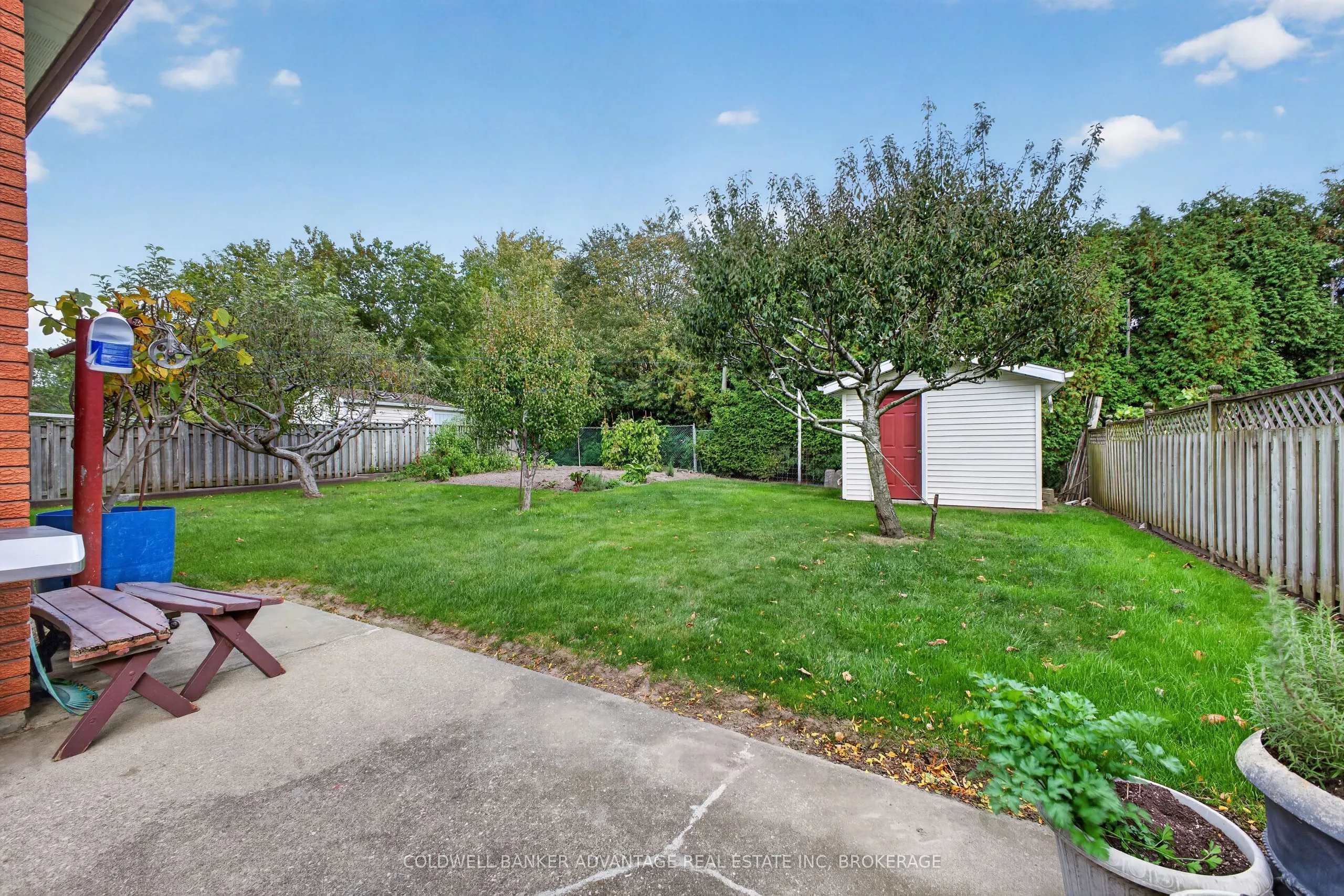 28 GLENPARK Court