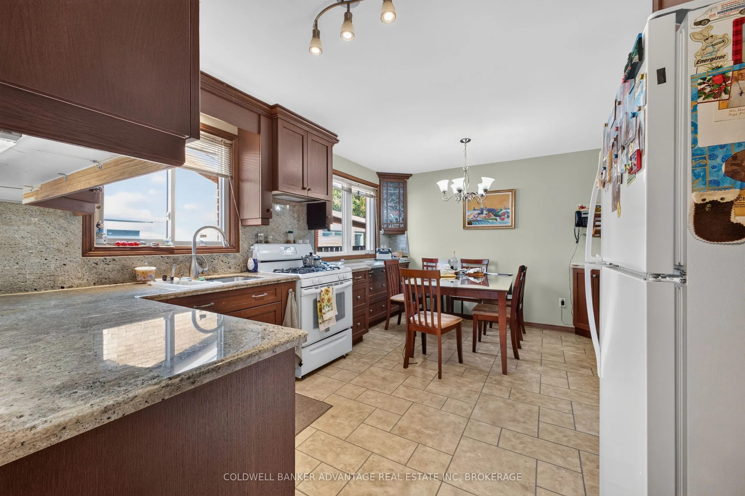 28 GLENPARK Court