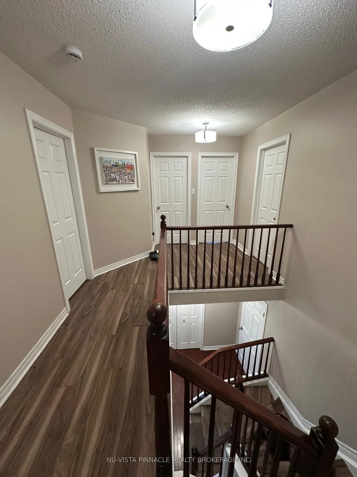 2537 (Upper) Meadowgate Boulevard
